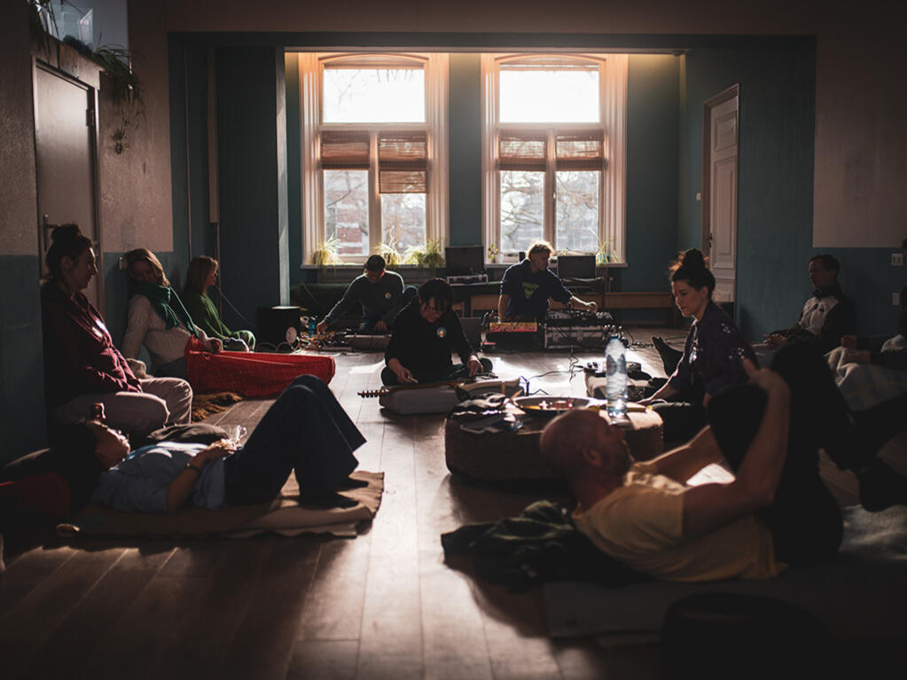 Rebel-pause.guide The Anti-Retreat